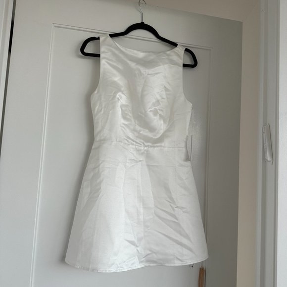 NWT Reformation Zenni Satin Bridal Mini Dress Sz 4 Ivory A-line V-Back Fitted - Picture 6 of 10